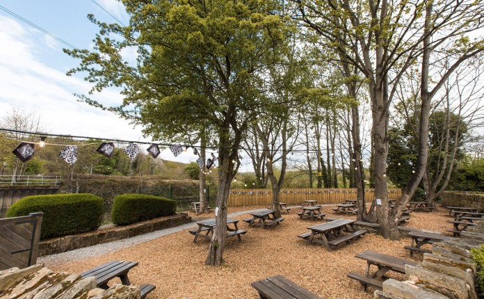 Kirkstall Bridge Inn