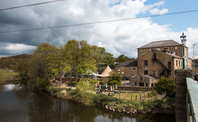Kirkstall Bridge Inn